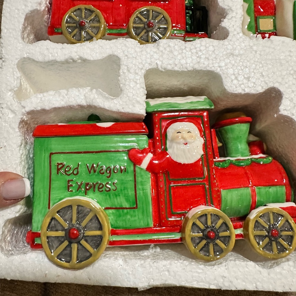 Red Wagon Express Ceramic Christmas Train Candy Dish Figi’s Santa